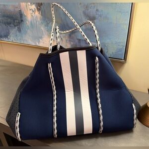 BC Neoprene Beach Travel Tote Bag, blue with white.